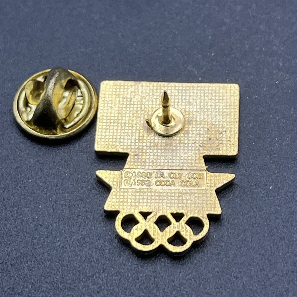 Vintage 1984 Los Angeles Olympics Coca Cola Coke Sponsor Lapel Hat‎ Pin